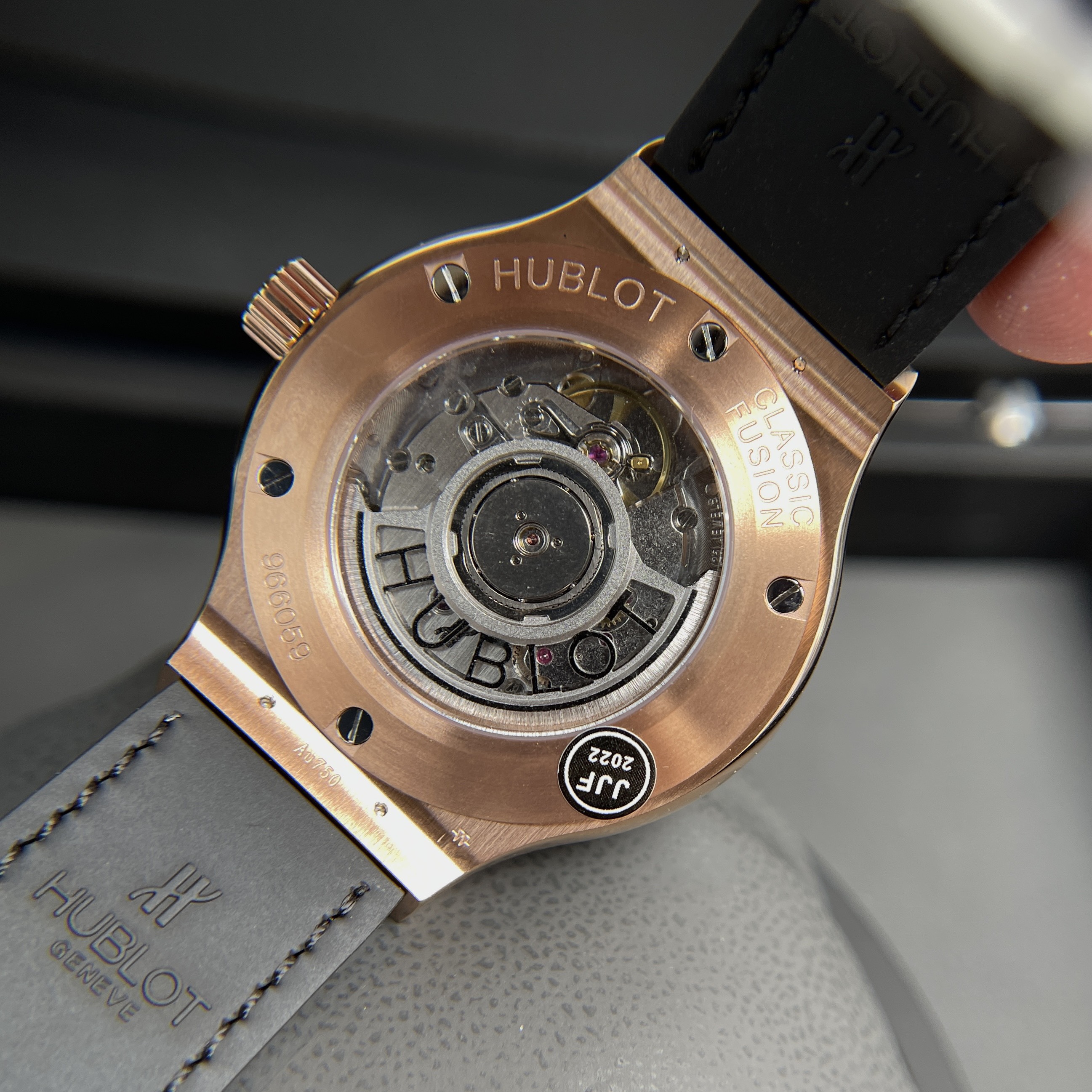Đồng Hồ Hublot Classic Fusion King Gold Black Size 38mm Like Auth