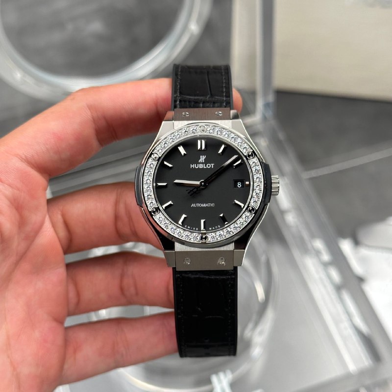 Đồng Hồ BST Hublot Classic Fusion  - 38mm phiên bản niềng đá CZ