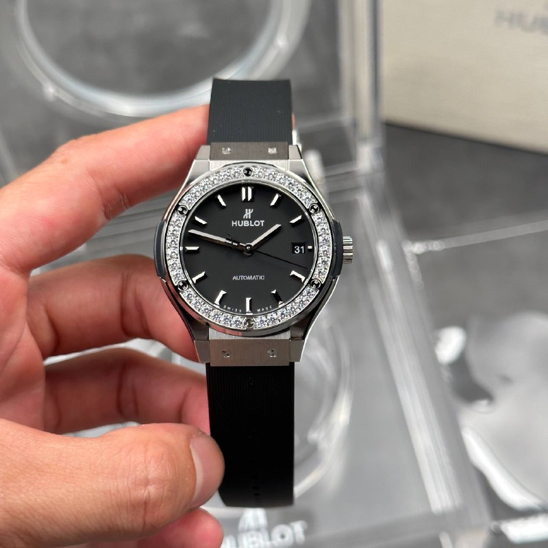Đồng Hồ BST Hublot Classic Fusion  - 38mm phiên bản niềng đá CZ
