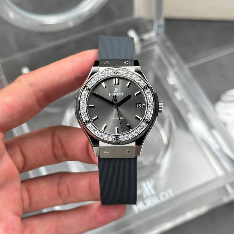Đồng Hồ BST Hublot Classic Fusion  38mm phiên bản niềng đá CZ