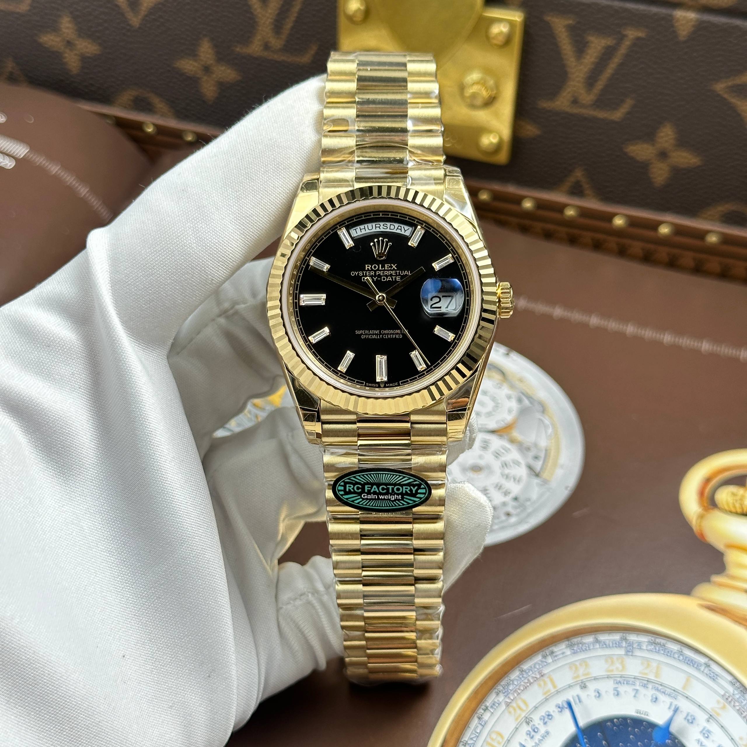Đồng Hồ BST Rolex Day-Date 40mm phiên bản thép nặng lên tới 210 gram