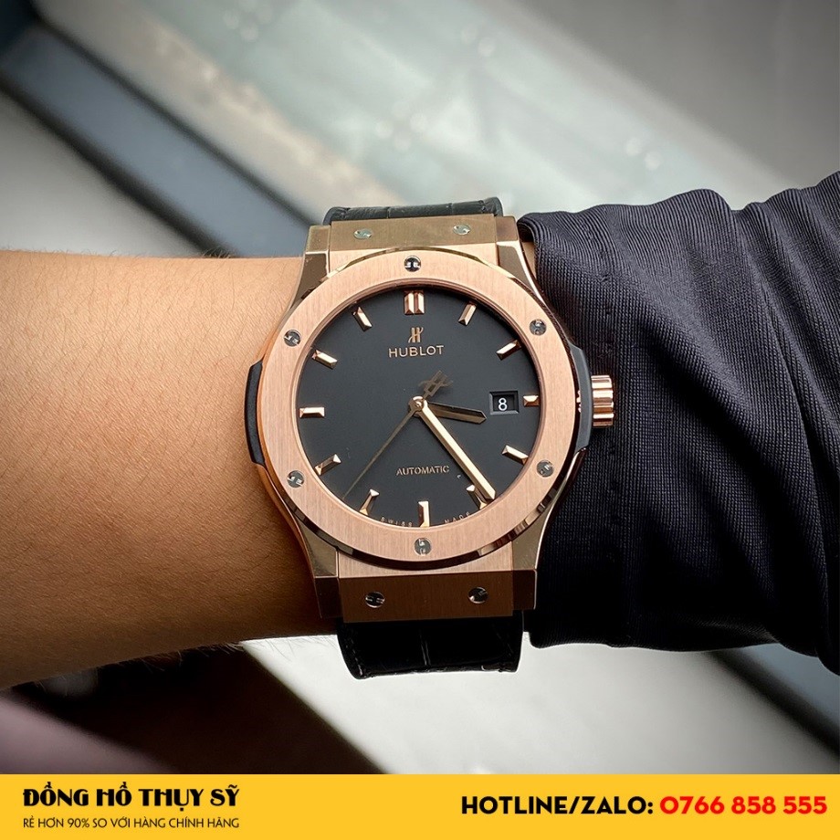 Đồng Hồ Hublot Siêu Cấp Classic Fusion King Gold được phối màu hài hòa