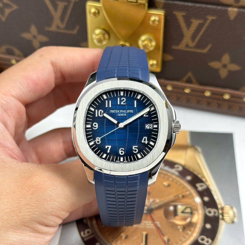 Đồng Hồ Patek Philippe Aquanaut 5168  • size 42mm - độ dày 8.1mm (tương đương chính hãng)