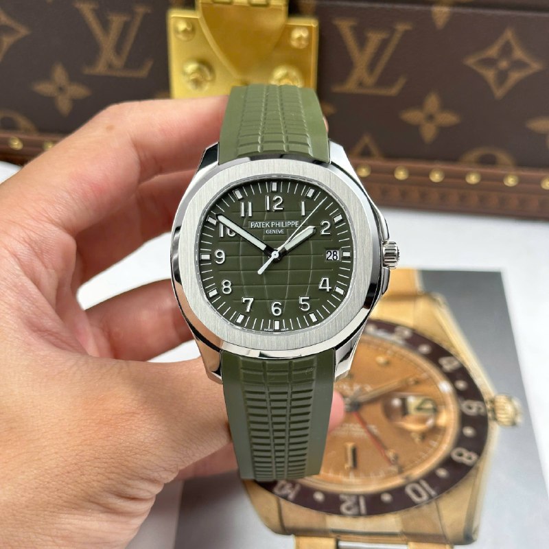 Đồng Hồ Patek Philippe Aquanaut 5168  • size 42mm - độ dày 8.1mm (tương đương chính hãng)