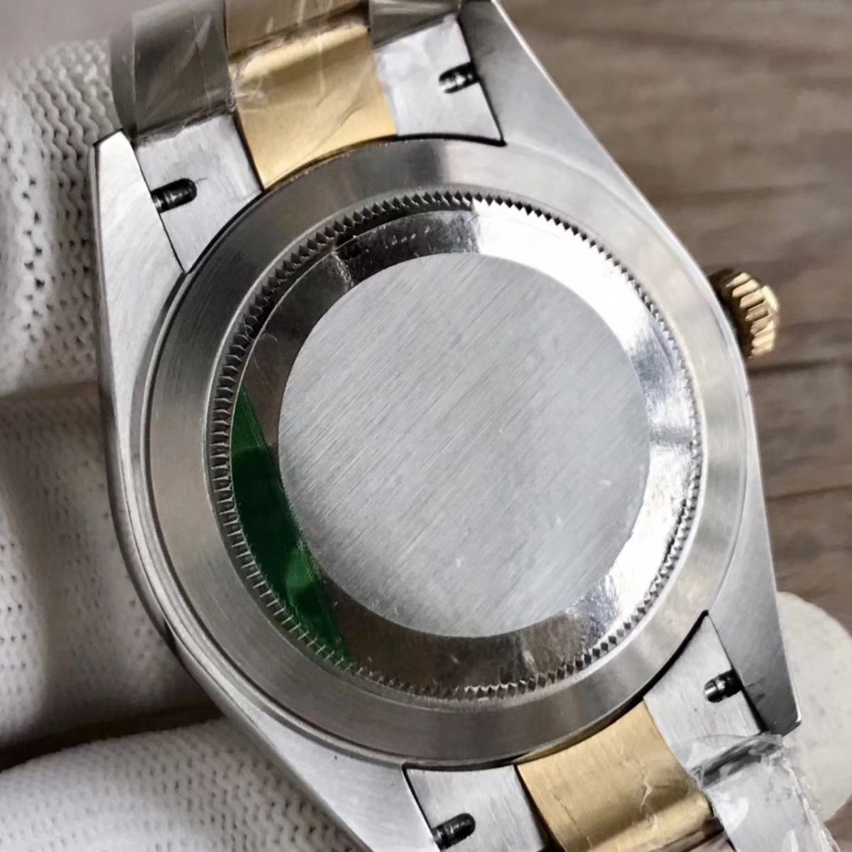 Bộ máy lắp bên trong đồng hồ Rolex Super Fake hoạt động chính xác