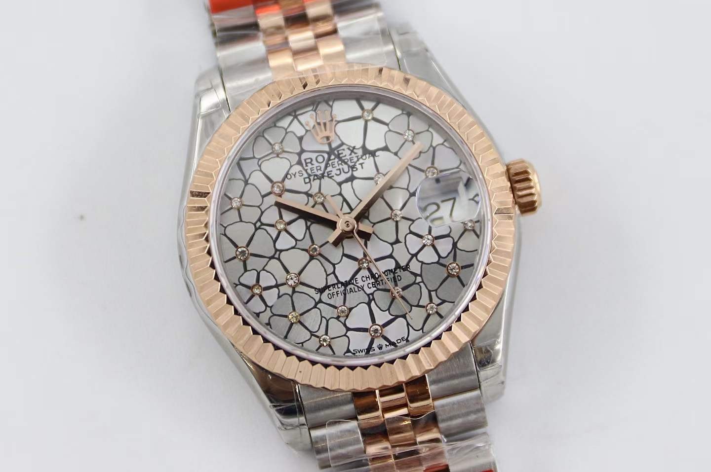 Đồng Hồ Rolex Datejust 278381 Mặt Hoa Kim Cương Demi Vàng 18k Replica không kén chọn người đeo