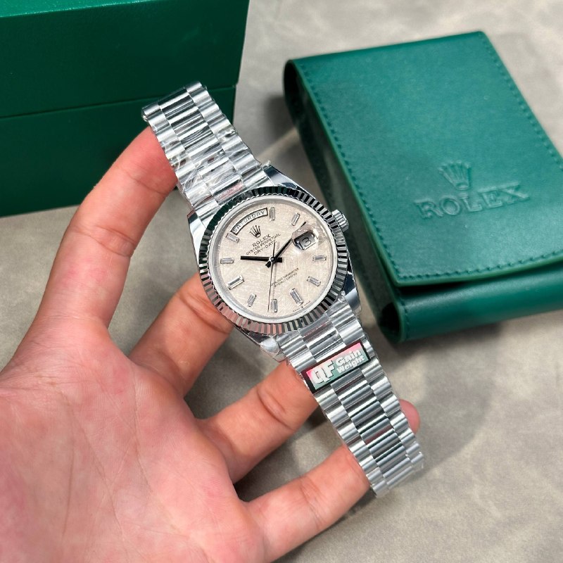 Đồng Hồ Rolex Day-Date 228239 mặt số thiên thạch - size 40mm