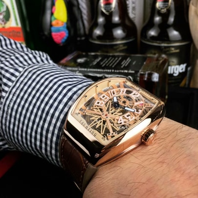 Tại sao đồng hồ Franck Muller geneve fake lại có sức hấp dẫn đặc biệt